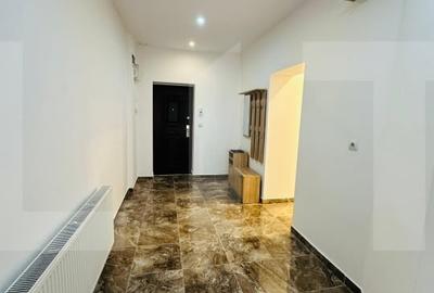 Apartament de vanzare, cu 3 camere, zona ultracentrala - 3