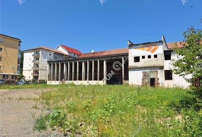 Spatiu cu suprafata de 500 mp si teren de 1159 mp in zona Strand Sibiu