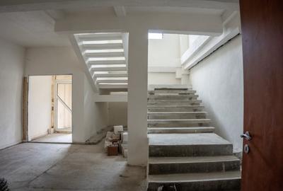 Spațiu industrial, de 628 mp, în Vest - 15