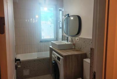 Apartament cu 3 camere semidecomandat, mobilat în Central - 6