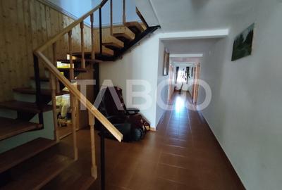 EXCLUSIVITATE - Casa 9 camere 615 mpu 9 bai 3600 mp teren in Fantanele - 12