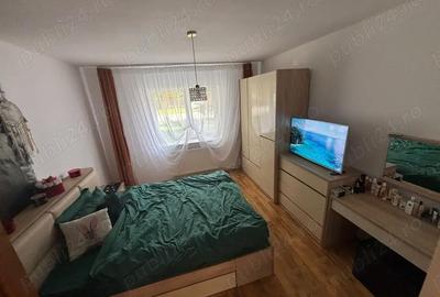 Casă cu 6 camere cu Teren 1147 Mp în Dumbrăvița - 2