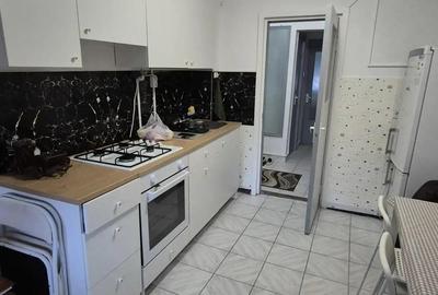 Apartament cu trei camere, zona Cri?an, etajul 1 - 11