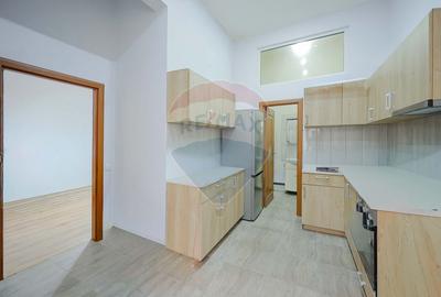 Apartament cu 2 camere decomandat, mobilat în Ultracentral