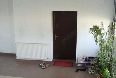 Casă cu 6 camere cu Teren 1570 Mp în Stâlpu - 4