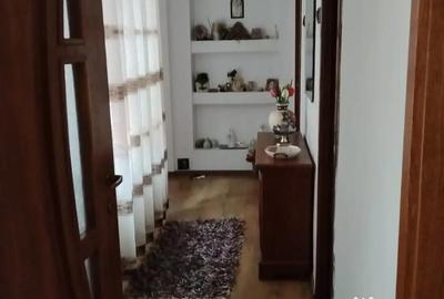 Casă cu 7 camere în Exterior Vest - 18