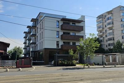 Apartament cu 6 camere decomandat în Olteniței - 2