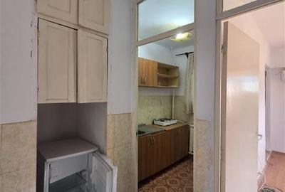 Garsoniera decomandata,etaj intermediar,Oradea,cartier Rogerius - 2