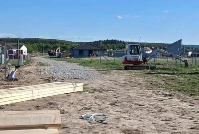 Teren de 821 mp, în Alparea - 2