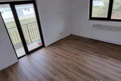 Casă cu 4 camere cu Teren 350 Mp în Central - 6