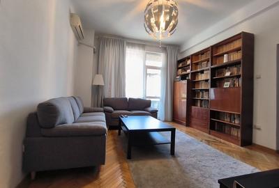 Apartament cu 3 camere semidecomandat în Armeneasca