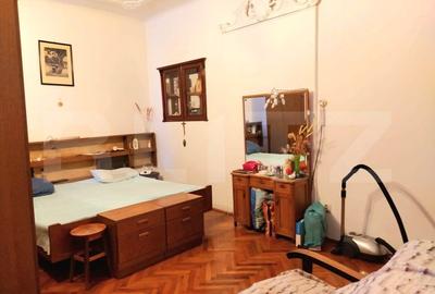 Apartament de vanzare, cu o camera, 73 mp, etaj 1, zona centrala - 2