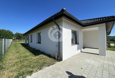 Duplex cu 3 camere cu Canalizare în Cristian - 2
