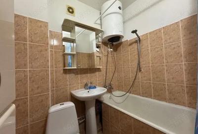 Apartament modest de vanzare zona Sagului - 1