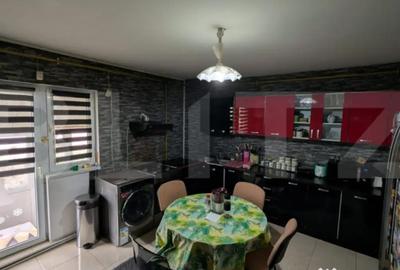 Casă cu 4 camere cu Teren 168 Mp în Central - 1