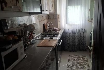 Apartament cu 3 camere semidecomandat în Metalurgie - 4