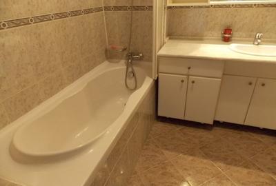 Casă cu 5 camere cu Canalizare în Iancu Nicolae - 10