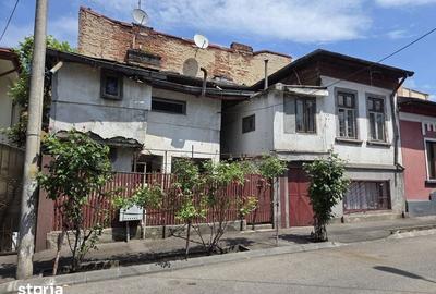 Casă cu 4 camere cu Teren 180 Mp în Grivița - 1