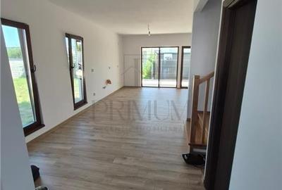 Duplex finalizat - bine compartimentat - toate utilitatile - doua balcoane - 7