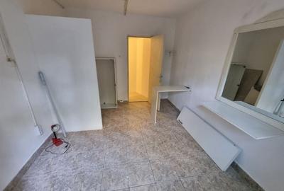 Spatiu comercial / Apartament 3 camere zona Inel 2