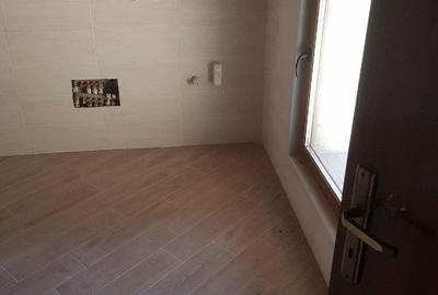 Apartament cu 3 camere în Central - 3