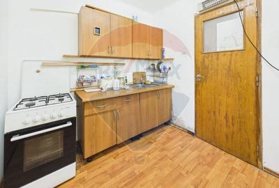 Casă individuală cu 2 camere cu Teren 4000 Mp în Butimanu - 11