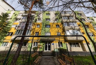 Apartament cu 3 camere semidecomandat în Girocului - 2