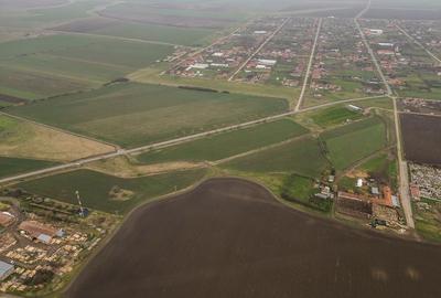 Teren de 7000 mp, în Central - 3