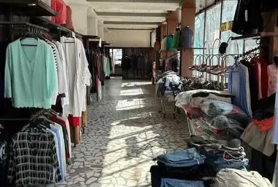 Spațiu comercial, de 163 mp, în Central - 3