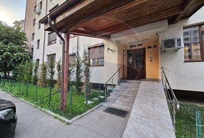 Apartament cu 3 camere decomandat, mobilat în Central - 2