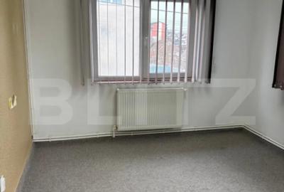 Spațiu comercial, de 80 mp, în Obcini - 2