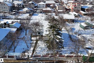 Casă cu 4 camere cu Canalizare în Central - 4