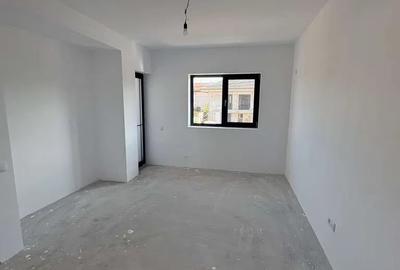 Casă cu 4 camere cu Teren 350 Mp în Central - 9