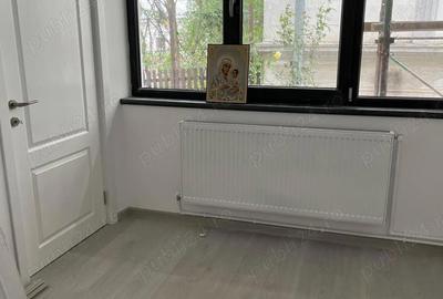 Spațiu comercial, de 90 mp, în Central - 8
