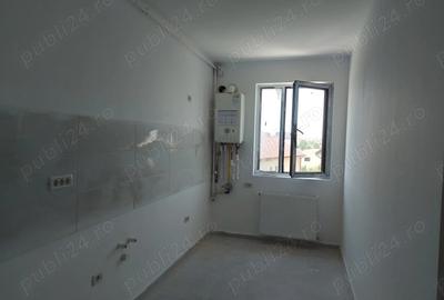 Apartament cu 2 camere decomandat în Roșu - 2