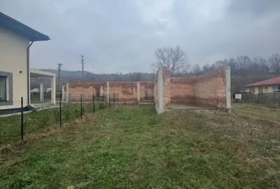 Casă cu 5 camere cu Teren 800 Mp în Tăuții-Măgherăuș
