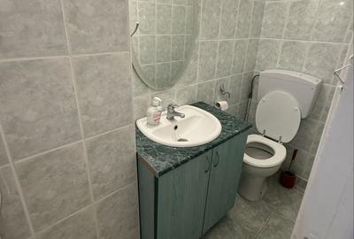 Apartament cu 3 camere decomandat în Basarabia - 2