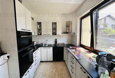 Vila exclusivista 6 camere, 330 mp construiti, 700 mp curte amenajata, ROSU - 6