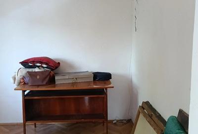 Casă cu 2 camere cu Teren 360 Mp în Central - 1