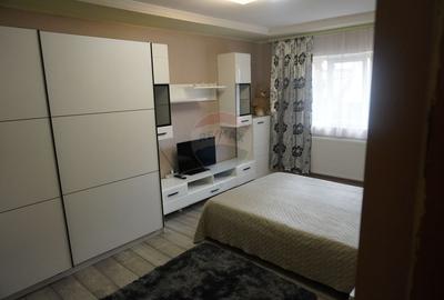 Apartament cu 2 camere, mobilat în Central - 3
