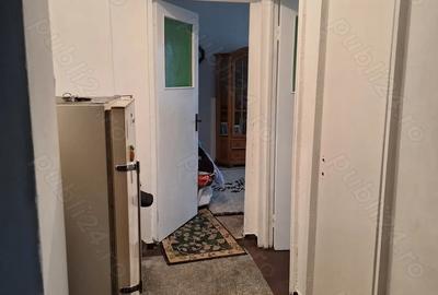 Apartament cu 3 camere semidecomandat în Gară - 3