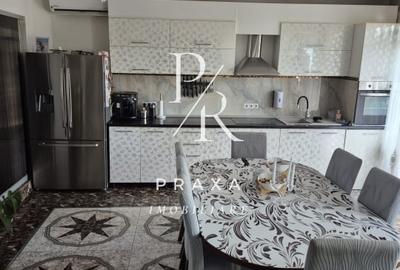 Dupex de vanzare transformat in 2 apartamente zona Metro! - 2