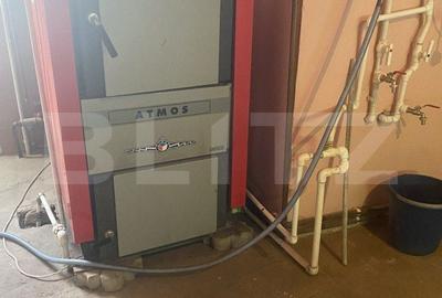 Spațiu comercial, de 119 mp, în Central - 4