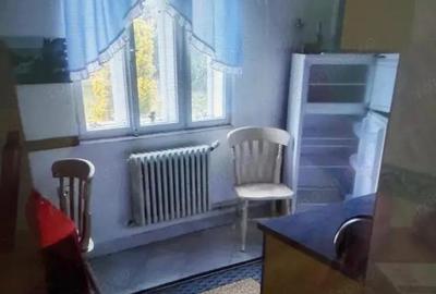 Casă cu 4 camere cu Teren 570 Mp în Central