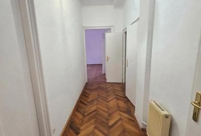 Apartament cu 3 camere decomandat în Central - 9
