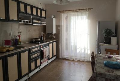 Casă cu 2 camere cu Teren 1640 Mp în Central - 8