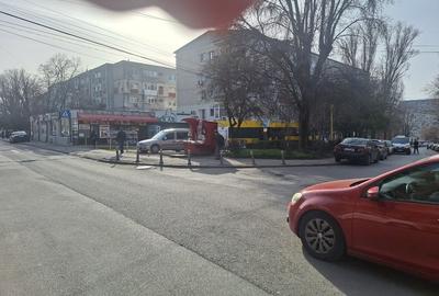 Apartament cu 3 camere semidecomandat în Tomis Nord - 2