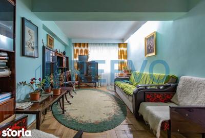 Apartament cu 4 camere decomandat în 9 Mai - 5