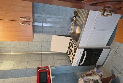 Inchiriez garsoniera - 2