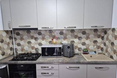 Casa 4 camere din Caramida,zona Centrala, pretabil pentru 2 - 11
